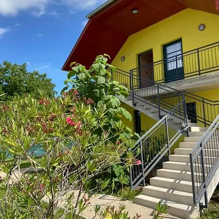 Rabensteiner Panzio Guest house *