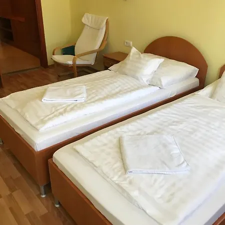 Rabensteiner Panzio Guest house Fertod