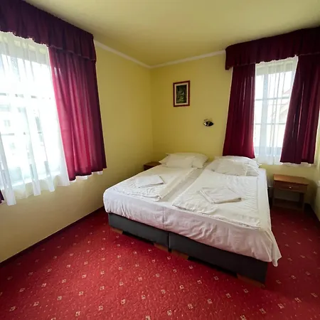 Rabensteiner Panzio بيت ضيافة