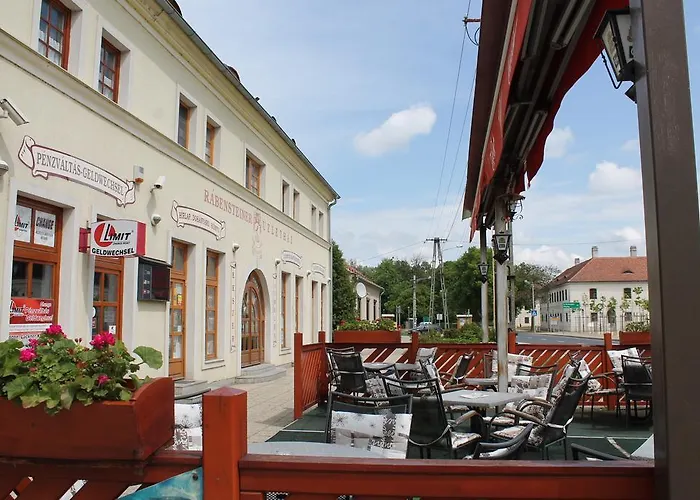 Rábensteiner Panzió Vendégház Fertőd